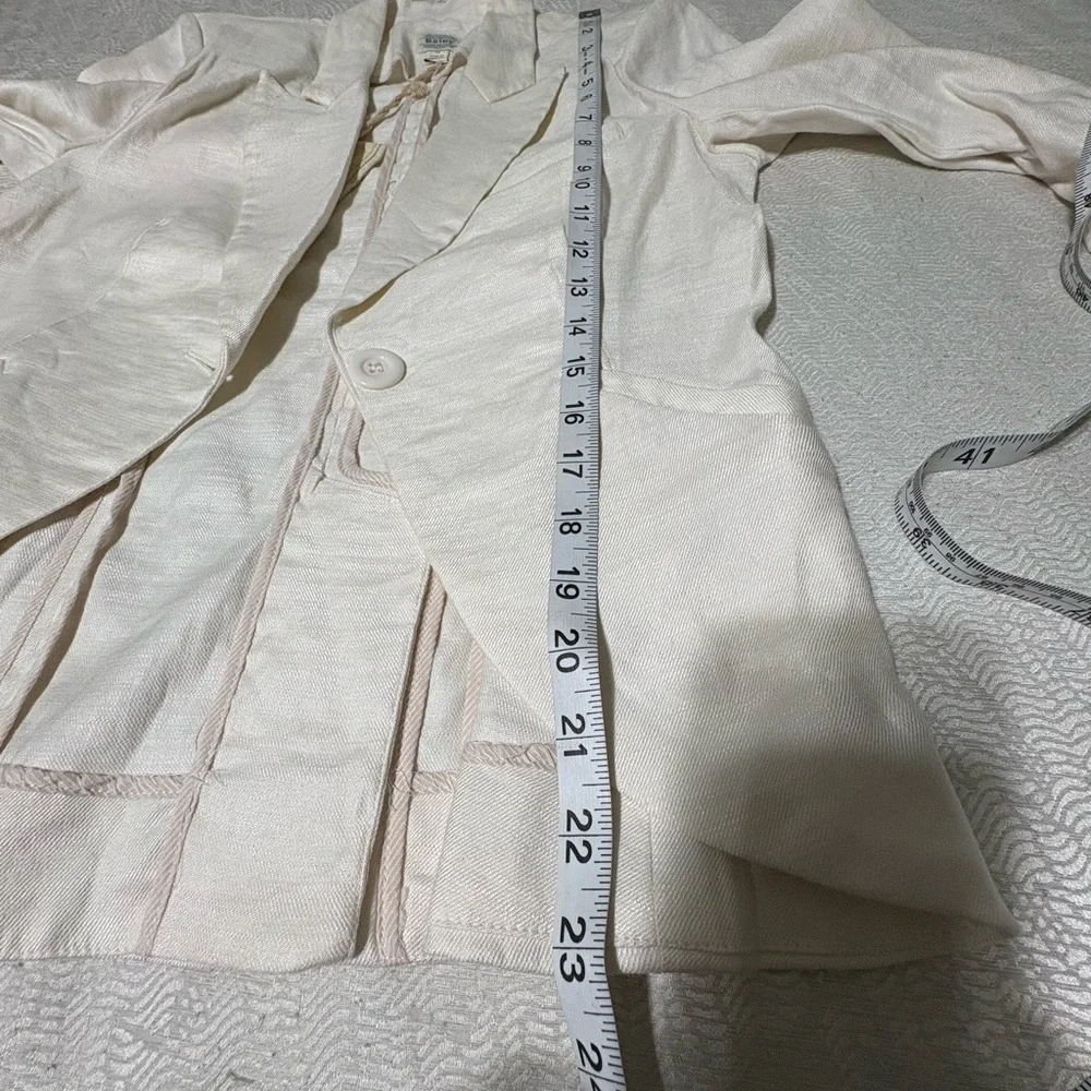 Esley Cream Linen Blazer Size M - Picture 8 of 14